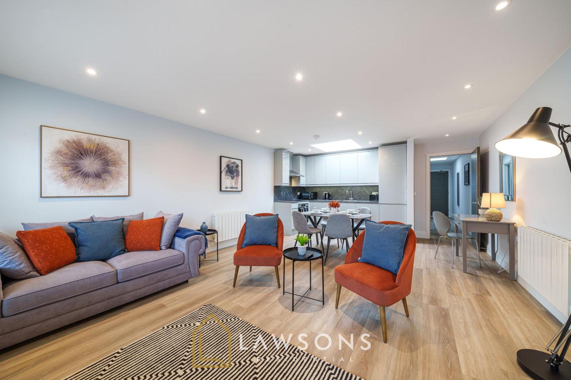 Penthouse Living By Lawsons Apartment *